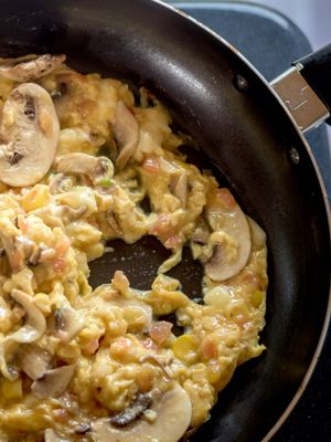 Low Carb Low Fat Scrambled Eggs