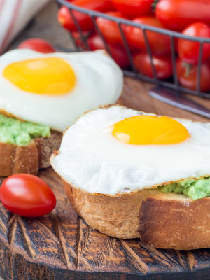 Pesto-Eggs