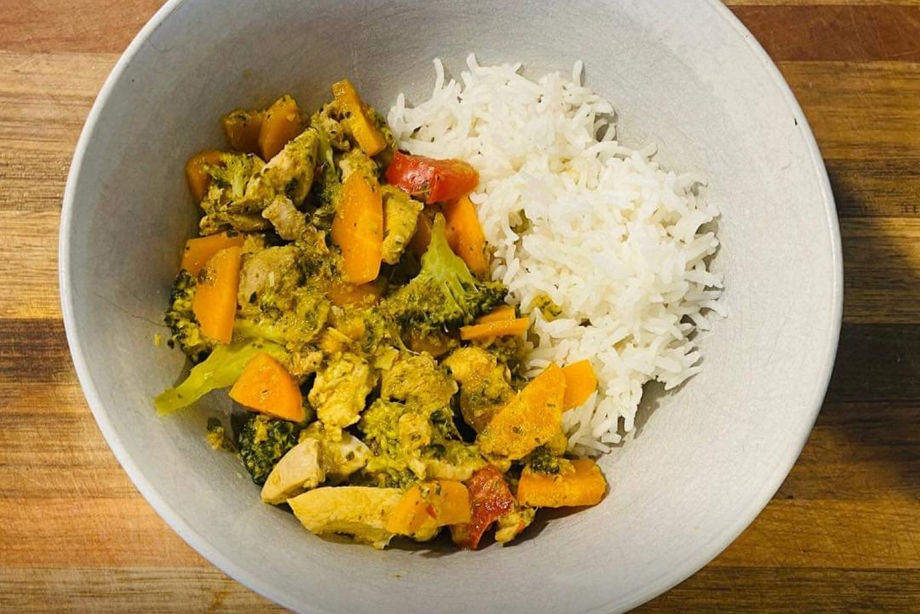 Coconut Chicken Curry 